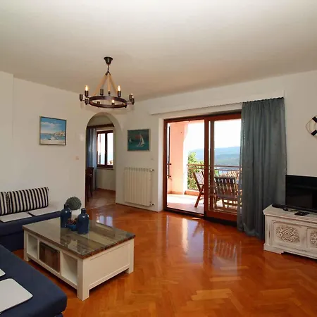 Apartament In 16698 Rabac
