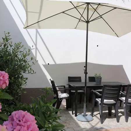 Apartment In 16698 Rabac
