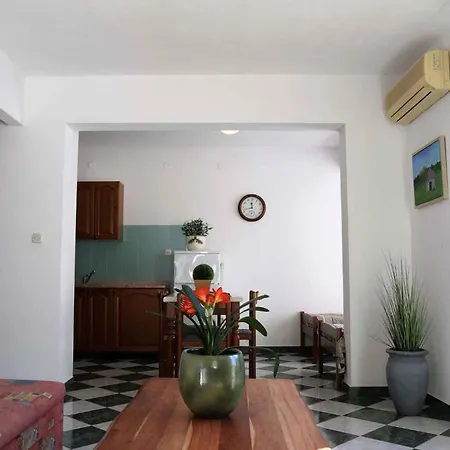 In 16698 Apartment Rabac