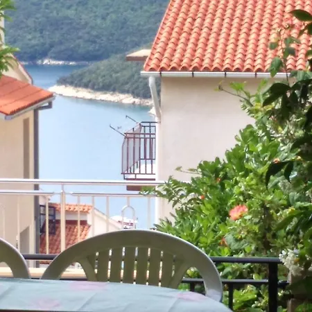Apartment In 16698 Rabac
